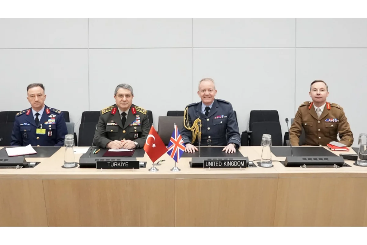 Selçuk Bayraktaroğlu Böyük Britaniya, İspaniya və italiyalı həmkarları ilə regional məsələləri müzakirə edib