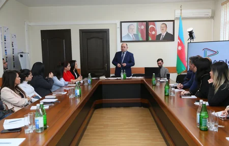 Xəbər dilində məsuliyyət, ənənəvi media və rəqəmsal platformalarda tipik səhvlər mövzusunda təlim keçirilib
