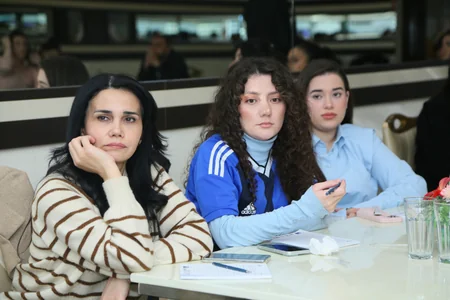 Xəbər dilində məsuliyyət, ənənəvi media və rəqəmsal platformalarda tipik səhvlər mövzusunda təlim keçirilib