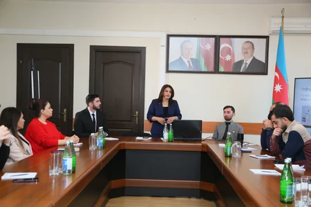 Xəbər dilində məsuliyyət, ənənəvi media və rəqəmsal platformalarda tipik səhvlər mövzusunda təlim keçirilib