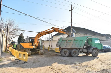 Bakıda 7 küçədə üzərində evlər tikilən su-kanalizasiya xətlərinin yeri dəyişdirilir