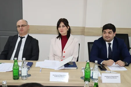 Ötən ay teleaparıcılar Azərbaycan dilində qarşılığı olan 33 xarici söz işlədiblər