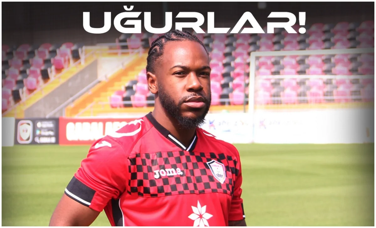 Qəbələ futbolçusu ilə yollarını ayırdığını açıqlayıb