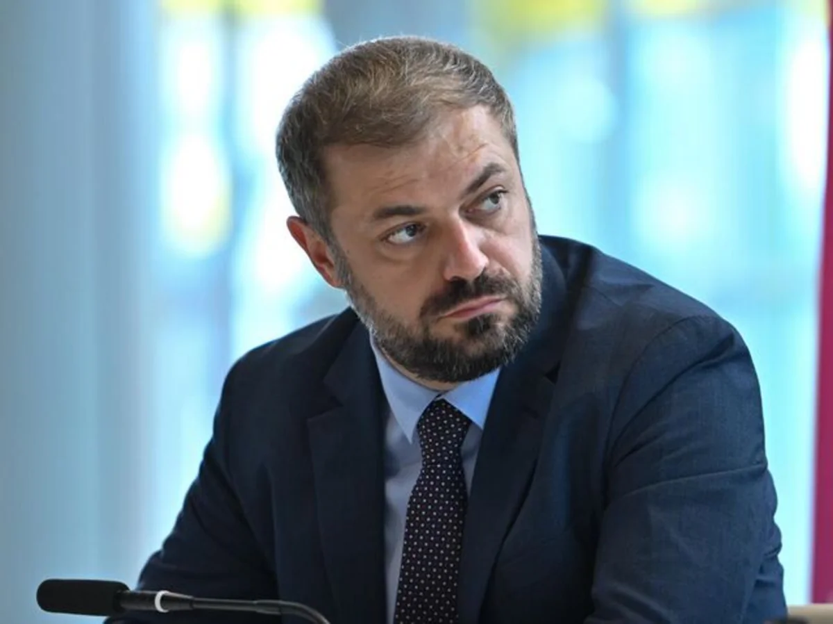 Erməni nazir: İrəvan və Bakı mayeləşdirilmiş qazın Azərbaycan vasitəsilə tədarükü barədə razılığa gəliblər
