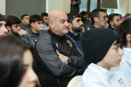 AFFA-nın Hakimlər Komitəsi Sumqayıt komandasına oyun qaydaları ilə bağlı seminar keçirib