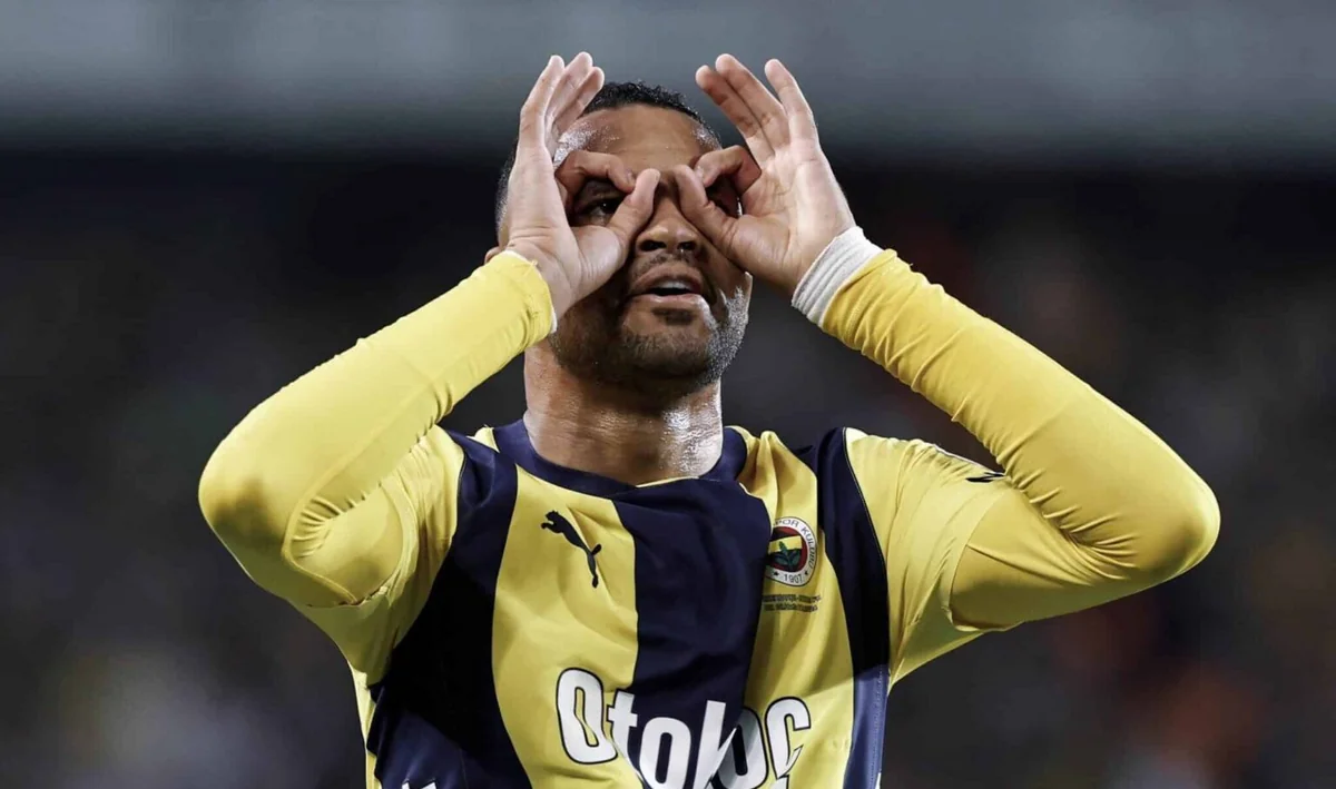Rusiya klubu Fənərbağçanın futbolçusu üçün təklif göndərib