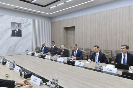 Mastercardın strateji inkişaf üzrə vitse-sədri biznes dairəvi masa təşkil edib