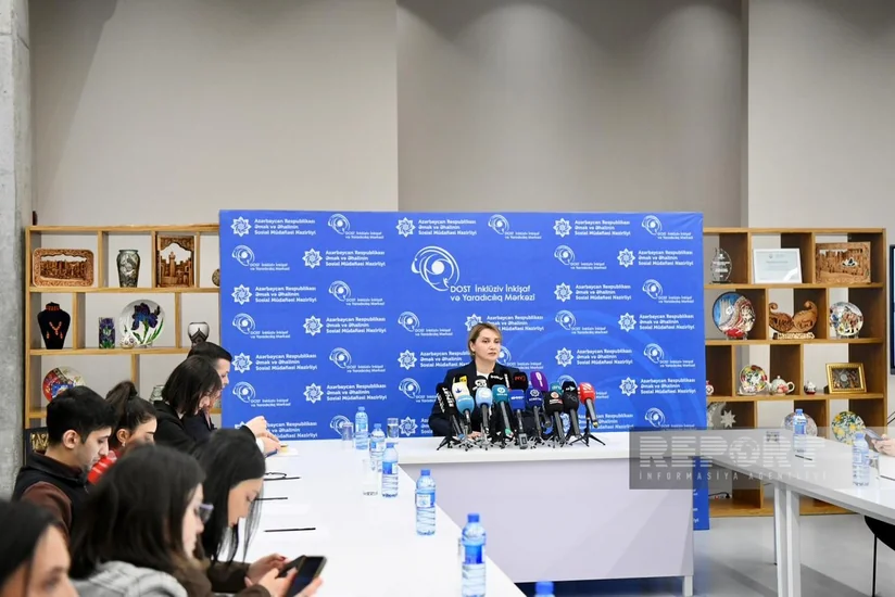 Həssas kateqoriyalara aid şəxslərin əl işlərinin satışı üçün pilot layihə təqdim edilib