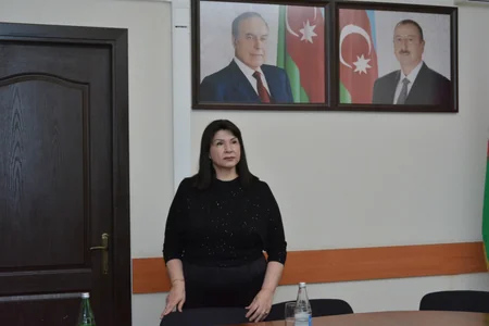 Uğurlu kommunikasiya: səlis nitq və sərlövhə yaradıcılığı mövzusunda təlim keçirilib