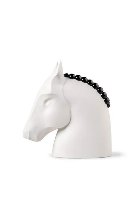 Lladro At obrazına həsr olunmuş yeni çini seriyasını təqdim edir