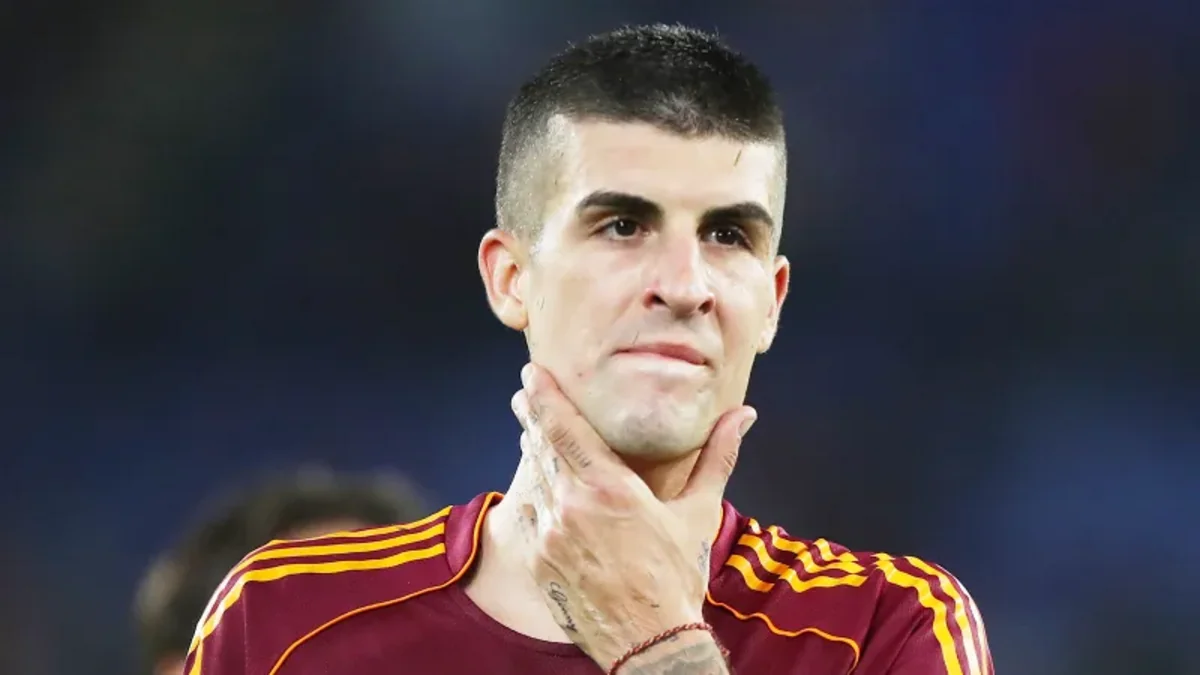 Burnu sınan futbolçu növbəti oyunlara qoruyucu maska ilə çıxacaq