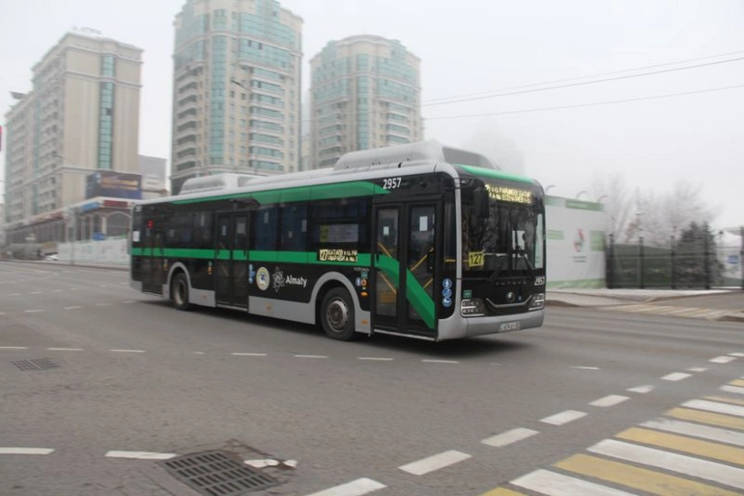 Qazaxıstan Pakistana 108 milyon dollarlıq elektrikli avtobus tədarük edəcək