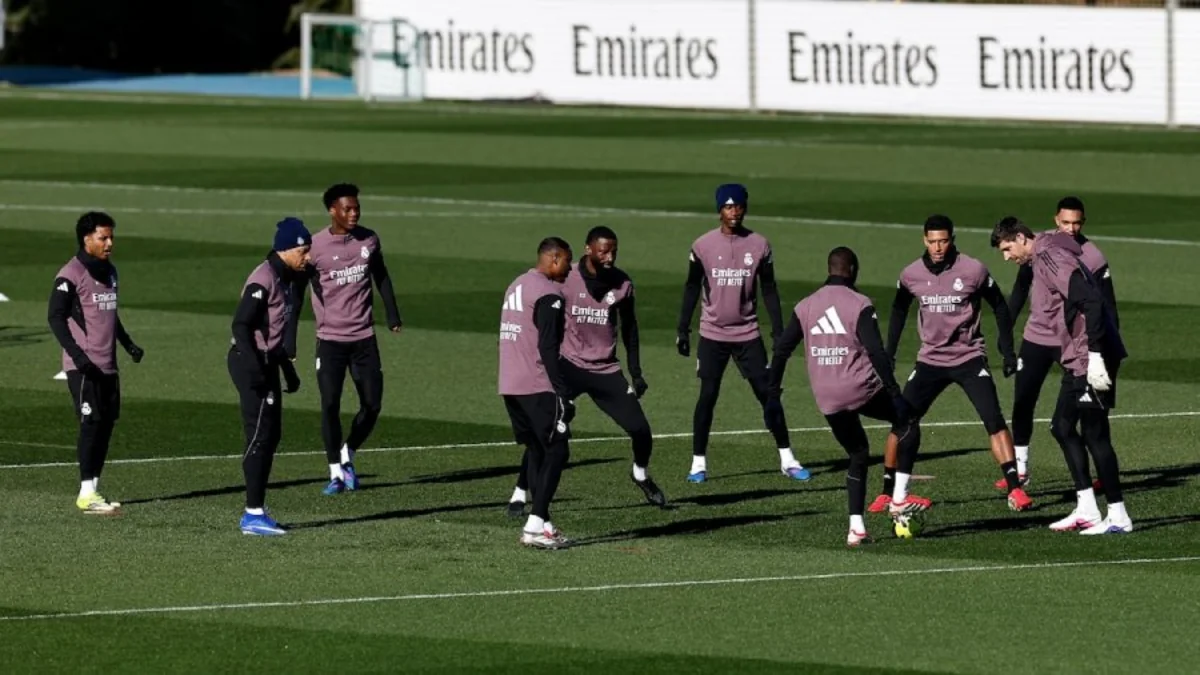 Real mövsümün sonunda üç futbolçusu ilə yollarını ayırmaq qərarına gəlib