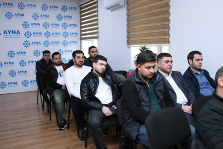 AYNA: Yerli daşıyıcılar üçün sürücü hazırlığı üzrə təhsil haqqı 50 manata endirilib