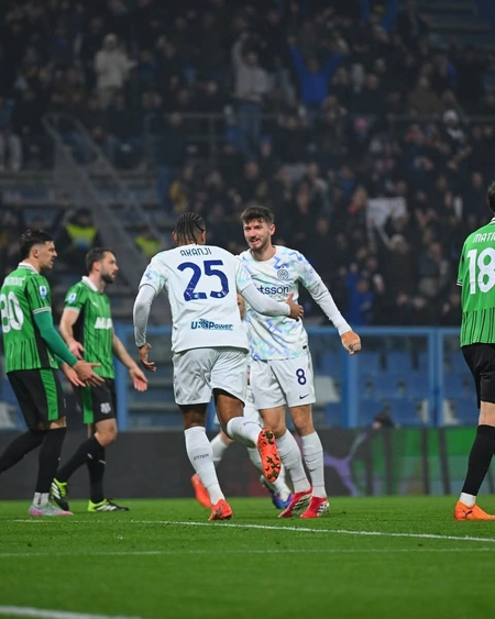 İnter Sassuolonu darmadağın edib