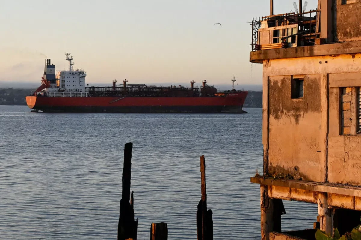 KİV: Venesuela İsrailə neft tədarükünü bərpa edib