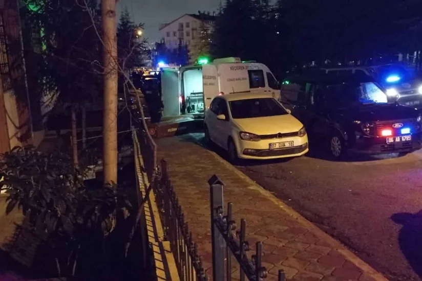 В Турции 35-летний мужчина убил трех членов своей семьи и совершил суицид