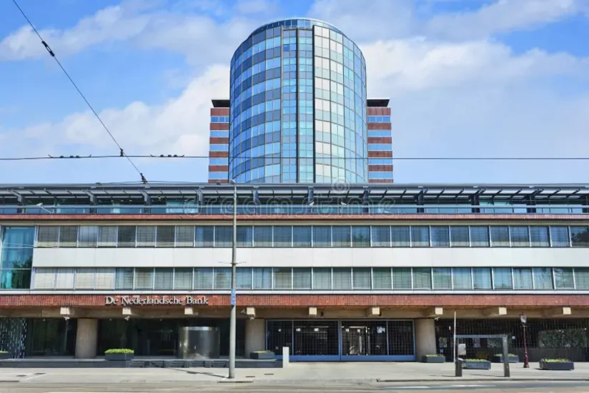 Niderland bankları ABŞ texnologiyasından asılılığı azaltmaq istəyirlər