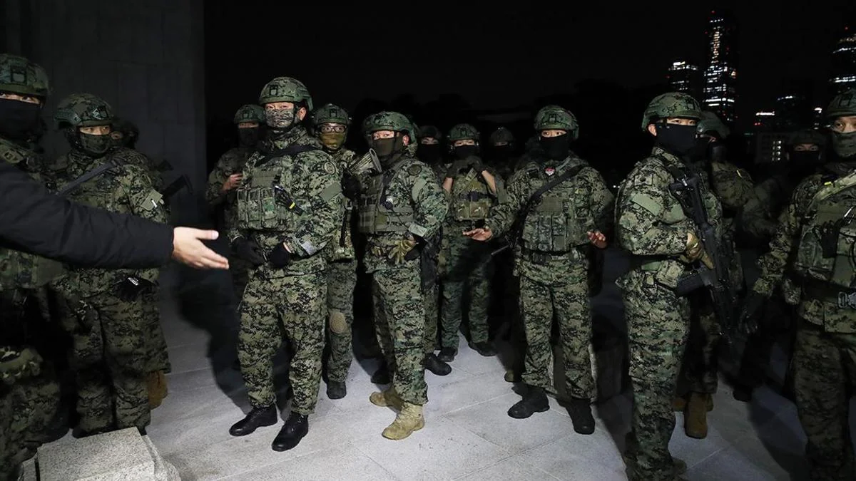 Cənubi Koreyada üç general və beş polkovnikə qarşı cinayət ittihamları irəli sürülüb