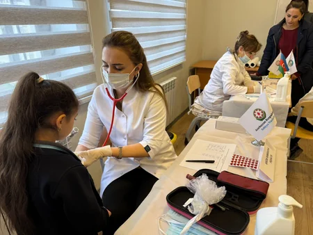 Səhiyyə Nazirliyi Ağdərədə uşaqlar üçün tibbi aksiya keçirib