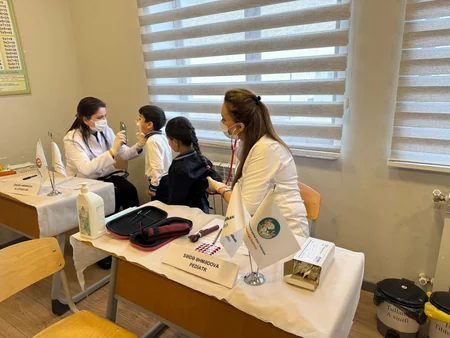 Səhiyyə Nazirliyi Ağdərədə uşaqlar üçün tibbi aksiya keçirib