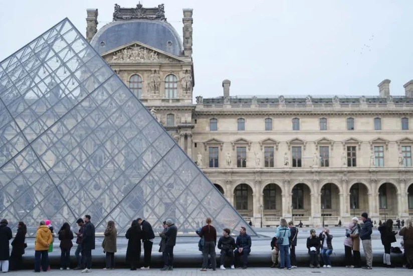 Police in France detain 9 people in suspected massive Louvre ticket fraud scheme