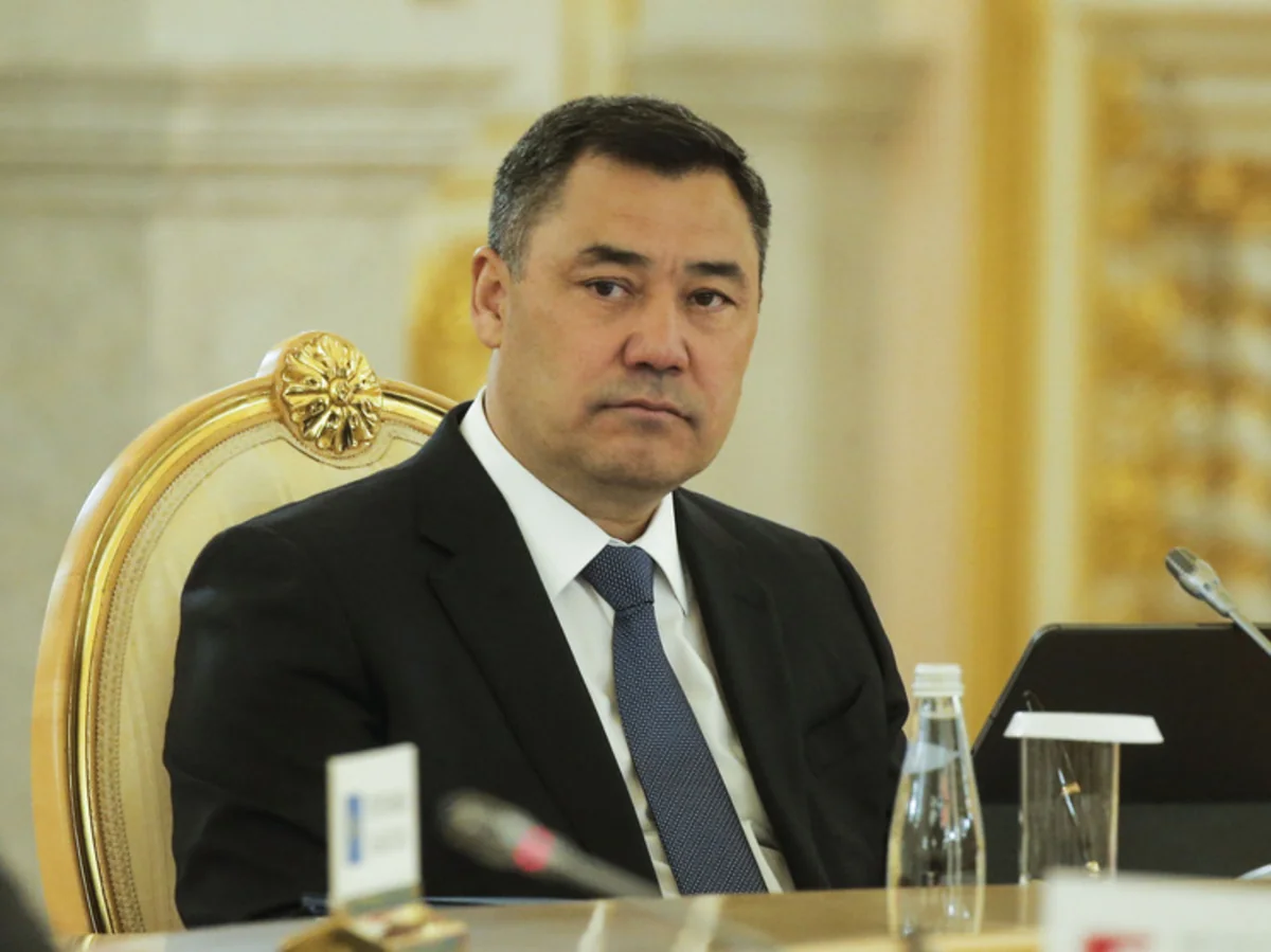 Президент Кыргызстана уволил трех министров