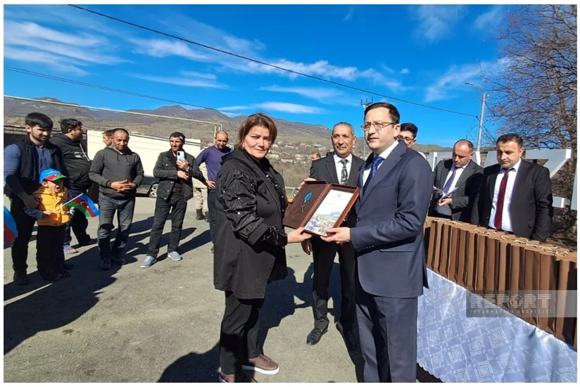 Hadrut və Qırmızı Bazar qəsəbələrinə yeni köçürülən ailələrə açarlar təqdim edilib - YENİLƏNİB