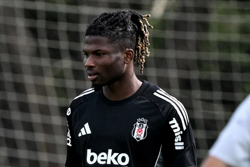 Beşiktaş futbolçusunun zədəsi ilə bağlı son durumu açıqlayıb