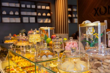 Şəhərin mərkəzində yeni dad məkanı - Xonça Chocolate & Patisserie fəaliyyətə başlayıb