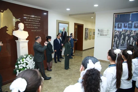 Xocalı soyqırımının 34-cü ili ərəfəsində bir qrup Sumqayıt məktəblisi Memorial Soyqırımı Muzeyini ziyarət edib