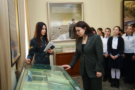 Xocalı soyqırımının 34-cü ili ərəfəsində bir qrup Sumqayıt məktəblisi Memorial Soyqırımı Muzeyini ziyarət edib