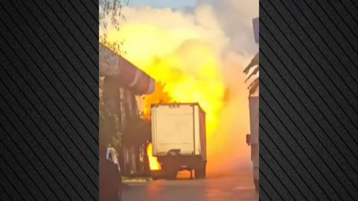 При взрыве грузовика в Чили погибли трое, пострадали 10 человек
