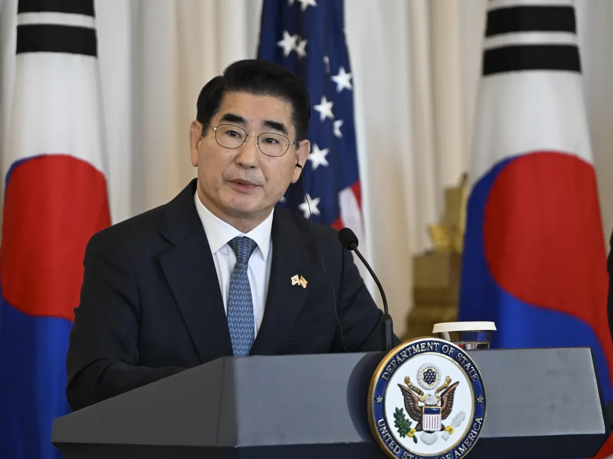 Cənubi Koreyanın keçmiş müdafiə naziri 30 il müddətinə azadlıqdan məhrum edilib