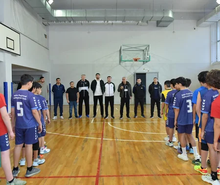 AVF yeniyetmə və gənc voleybolçular arasında seleksiya prosesini davam etdirir