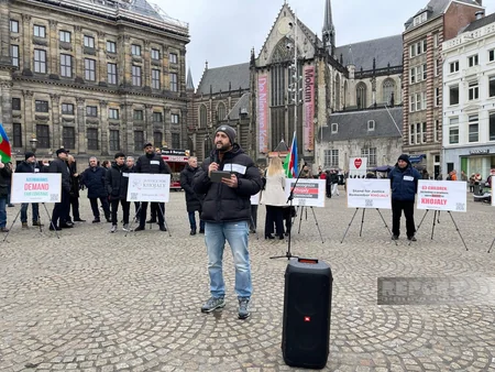 Amsterdamın mərkəzi meydanında Xocalıya ədalət aksiyası keçirilib