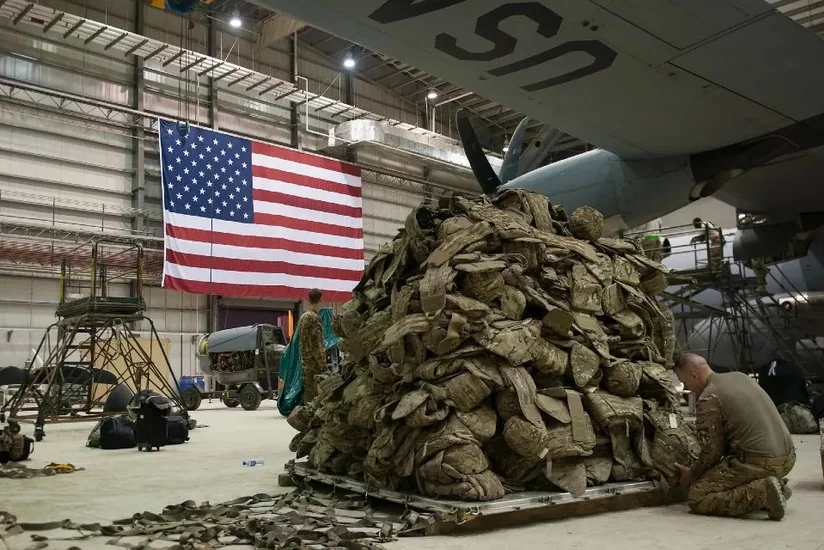 Pentaqon İranla gərginlik fonunda yüzlərlə hərbçini Qətər və Bəhreyndən çıxarıb