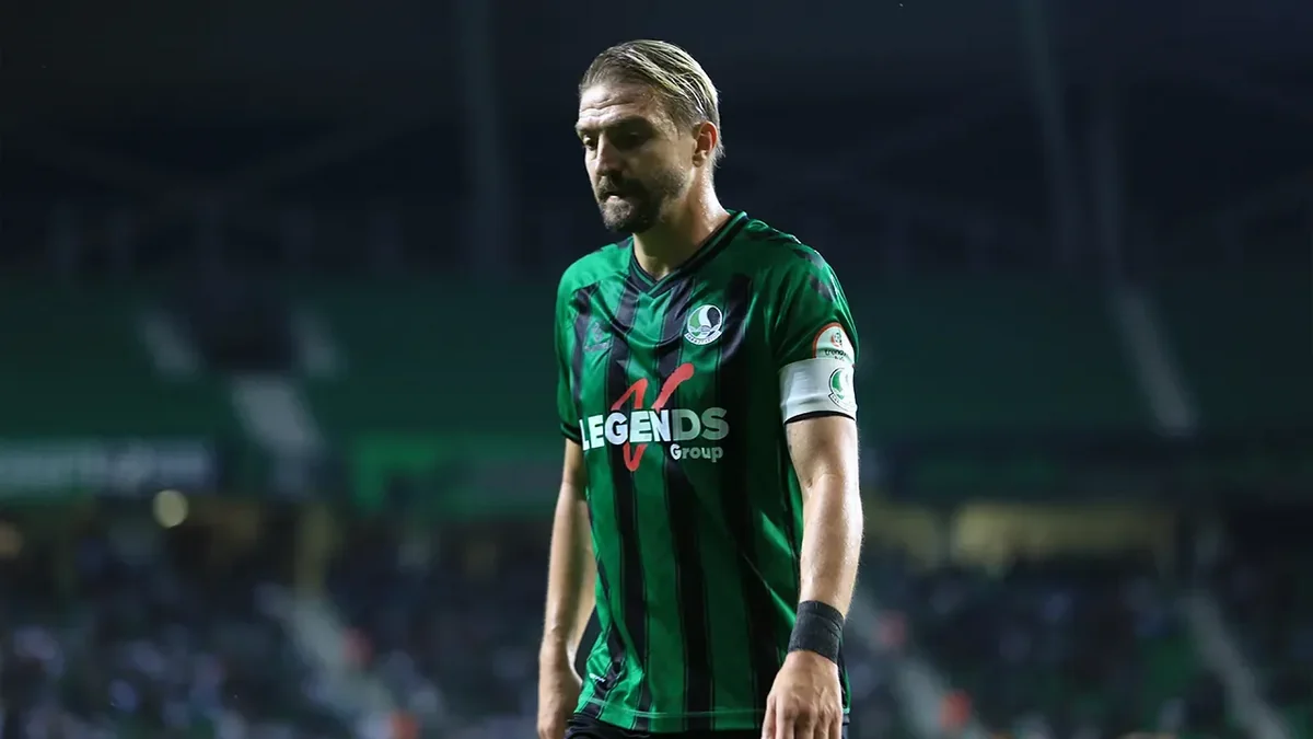 Türkiyə millisinin sabiq futbolçusu cari mövsüm dördüncü dəfə qırmızı vərəqə görüb