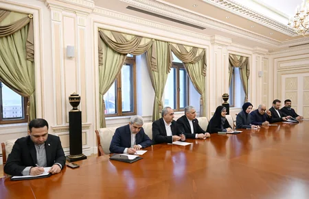 President Ilham Aliyev received delegation led by Iran's Minister of Roads and Urban Development