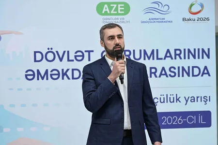 Dövlət qurumlarının əməkdaşları arasında üzgüçülük yarışı keçirilib
