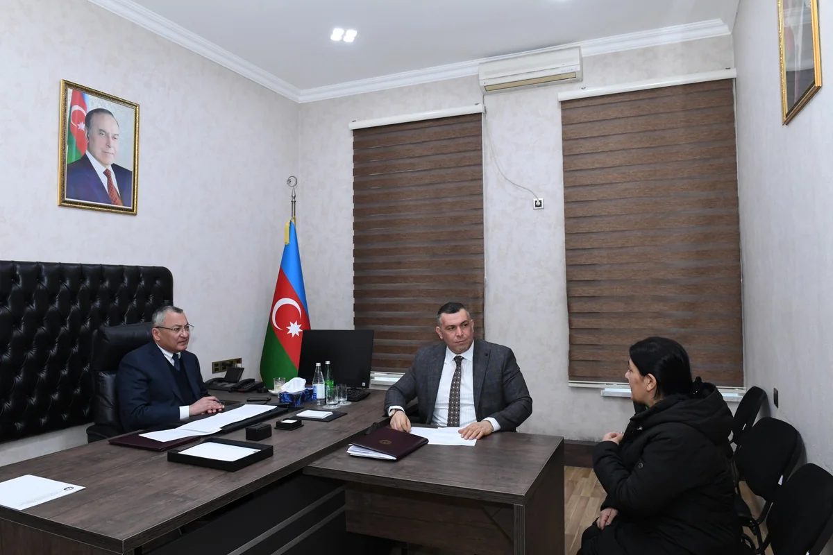 Rövşən Rzayev vətəndaş qəbulu keçirib