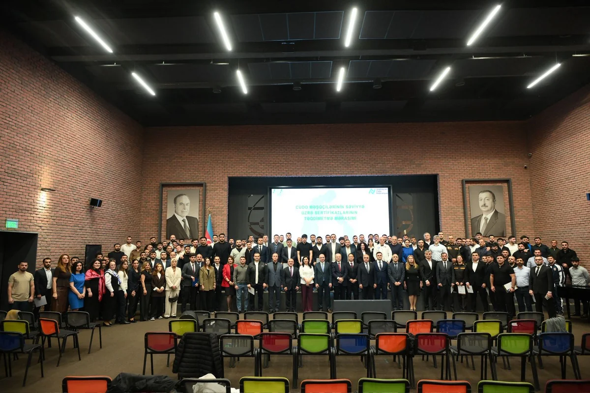 Azərbaycanda cüdo məşqçilərinin səviyyə üzrə sertifikatlarının təqdimetmə mərasimi keçirilib