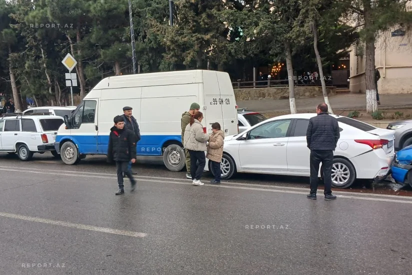 Sumqayıtda beş avtomobilin iştirakı ilə zəncirvari qəza olub
