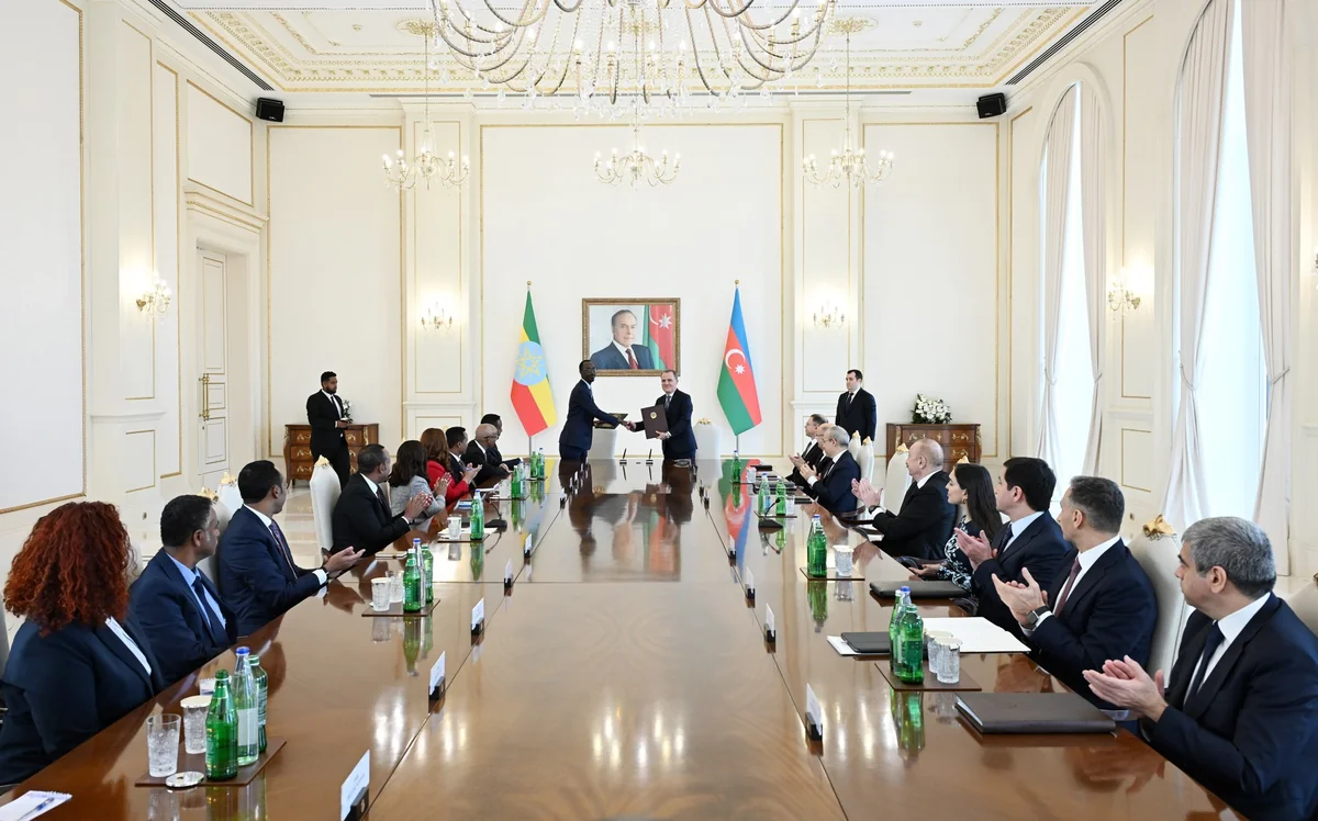 President Ilham Aliyev holds expanded meeting with Ethiopian Prime Minister