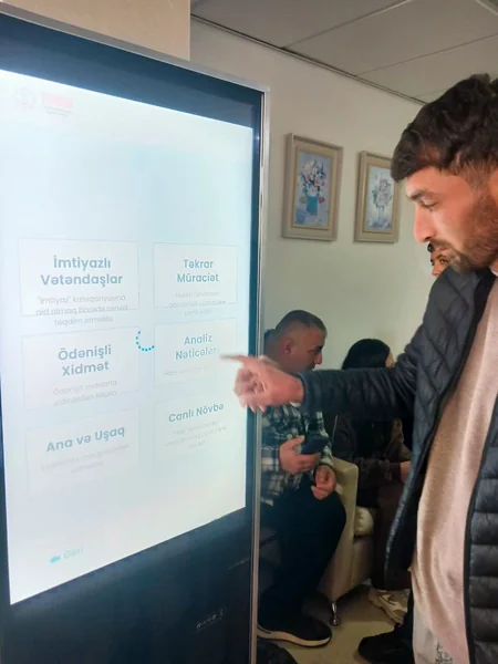 Masallı Rayon Mərkəzi Xəstəxanasında elektron növbə sistemi istifadəyə verilib