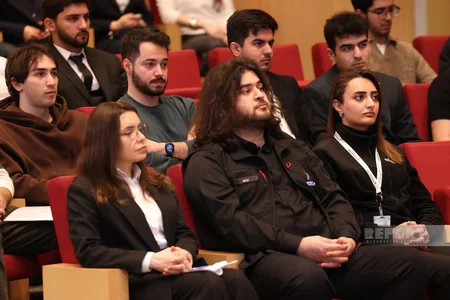 ADA Universitetində xaricdə təhsil alan məzunlar üçün karyera sərgisi keçirilib