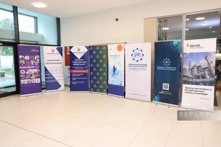 ADA Universitetində xaricdə təhsil alan məzunlar üçün karyera sərgisi keçirilib