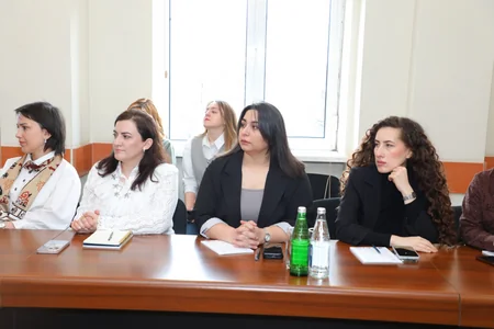 Mediada Azərbaycan dili mövzusunda təlimlərin növbəti mərhələsi təşkil olunub