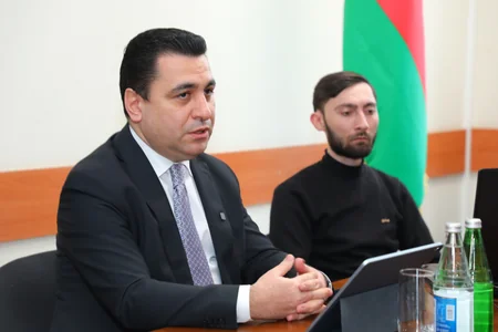 Mediada Azərbaycan dili mövzusunda təlimlərin növbəti mərhələsi təşkil olunub