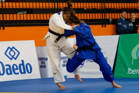 Vüsalə Hacıyeva cüdo üzrə gənclər arasında Avropa Kubokunda gümüş medal əldə edib
